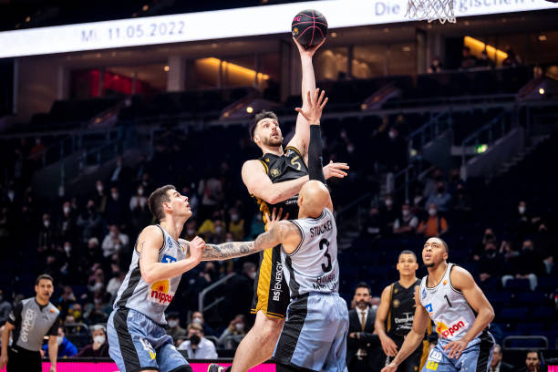 正在密切关 正在密切关