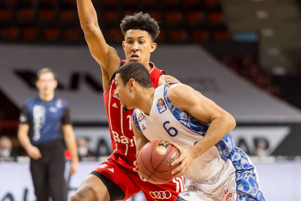 俱乐部窥探 俱乐部窥探